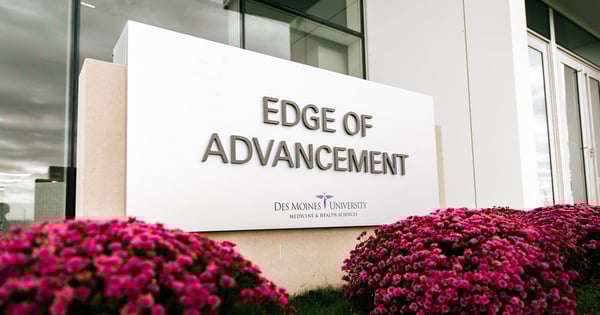 Campus_Outside_Sign_6435